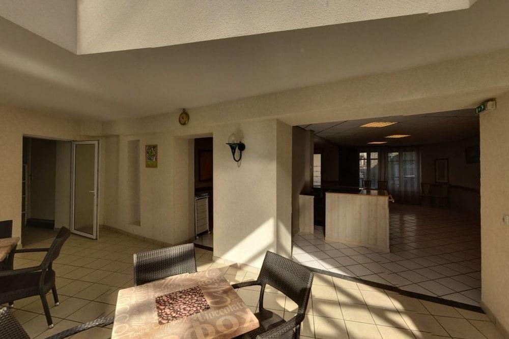 Hotel Au Val Dore La Bourboule ภายนอก รูปภาพ
