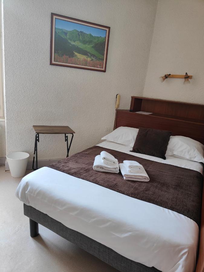 Hotel Au Val Dore La Bourboule ภายนอก รูปภาพ