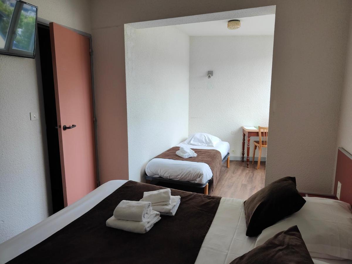 Hotel Au Val Dore La Bourboule ภายนอก รูปภาพ