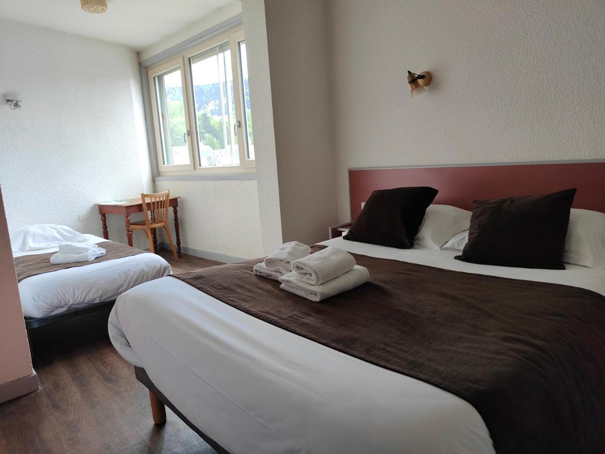 Hotel Au Val Dore La Bourboule ภายนอก รูปภาพ