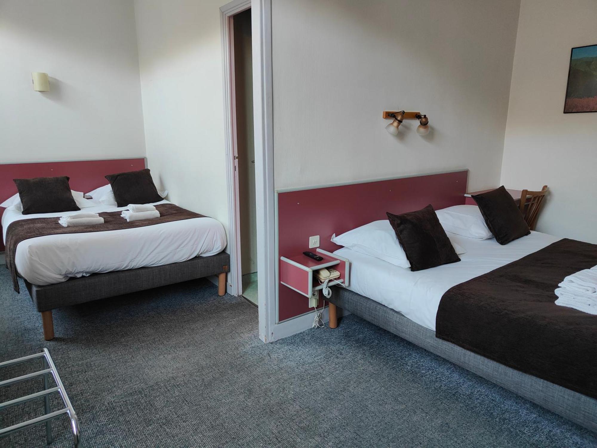 Hotel Au Val Dore La Bourboule ภายนอก รูปภาพ