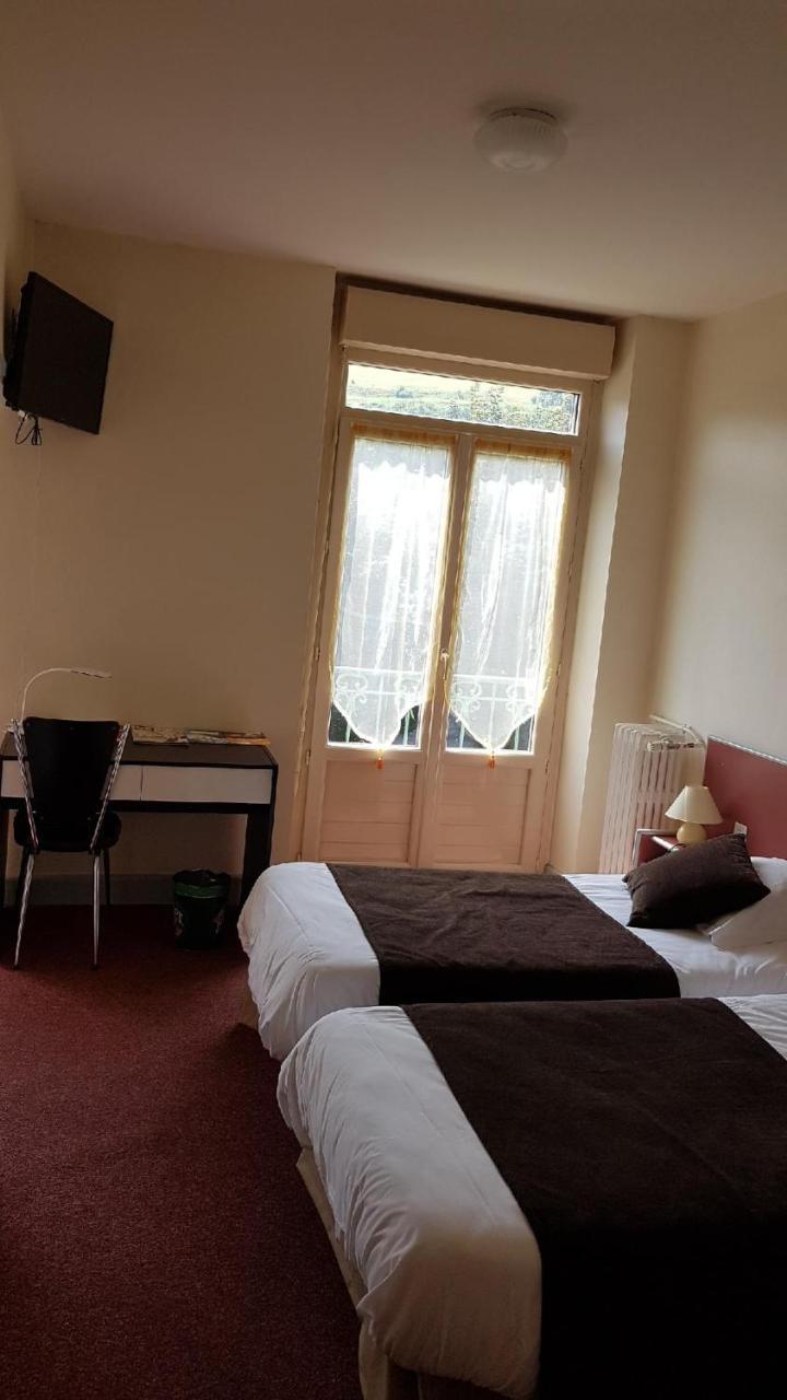 Hotel Au Val Dore La Bourboule ภายนอก รูปภาพ
