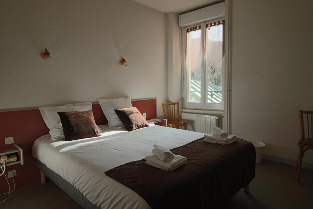 Hotel Au Val Dore La Bourboule ภายนอก รูปภาพ