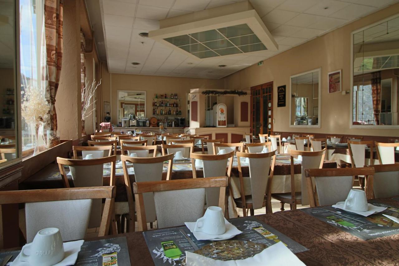 Hotel Au Val Dore La Bourboule ภายนอก รูปภาพ